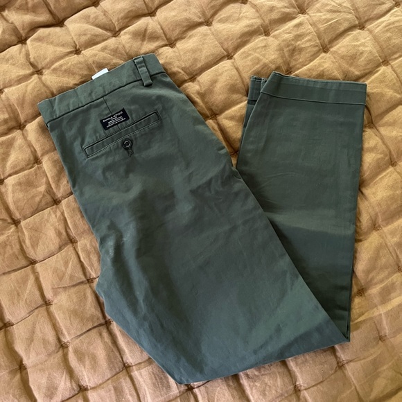 Banana Republic Chino Trouser - Picture 2 of 2